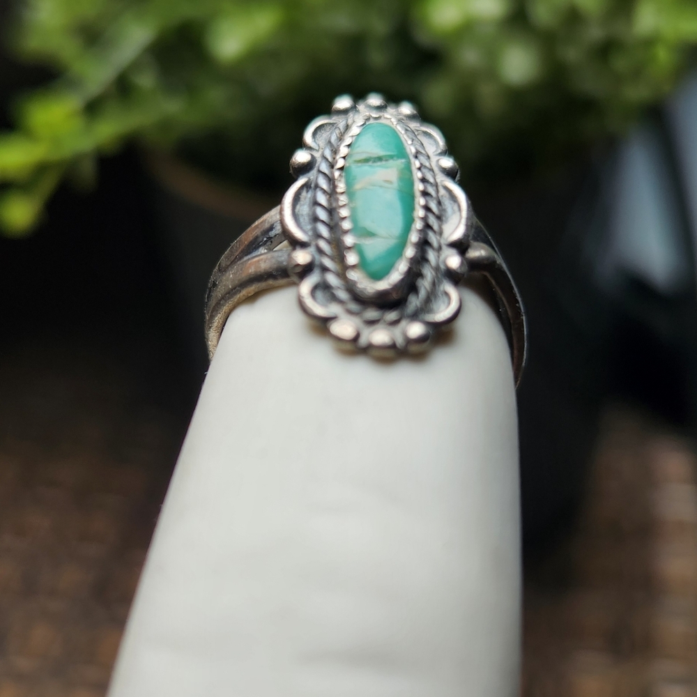 Vintage Turquoise woman's ring